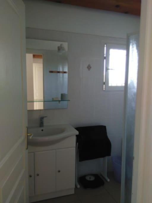 T2: 45M2 :4 Places :Independant Dans Villa Hyères Extérieur photo