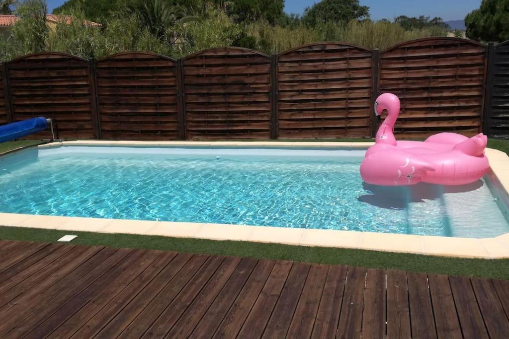 T2: 45M2 :4 Places :Independant Dans Villa Hyères Extérieur photo